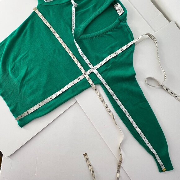 VTG Sz S/M Aristocrat Green V-Neck Tight Knit Pullover Sweater - Picture 10 of 10